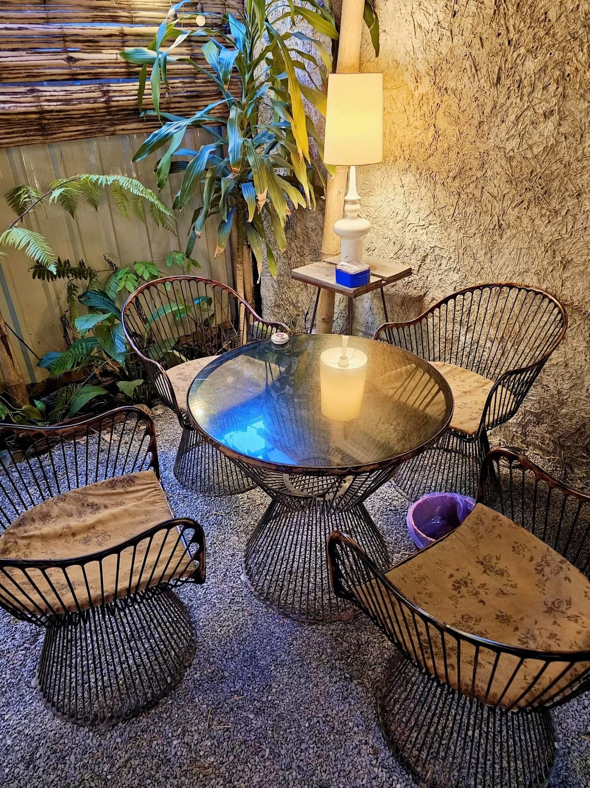 Pim's Kitchen interior — garden table